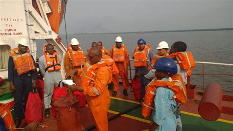 Ship Crew Responsibility During Emergency! - Marine And Offshore Insight