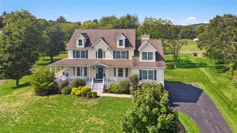 39 Robin Ct, Poughquag, NY 12570 | Trulia