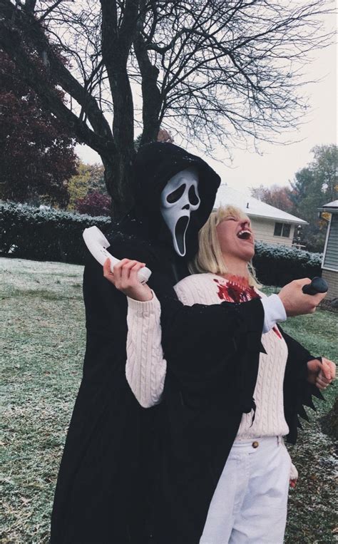 Scream - Casey | Horror halloween costumes, Couple halloween costumes, Scream halloween costume