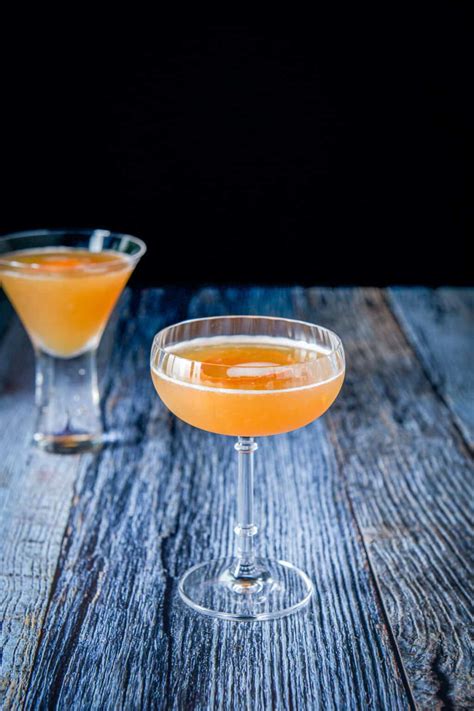 Brown Derby Cocktail | Dishes Delish