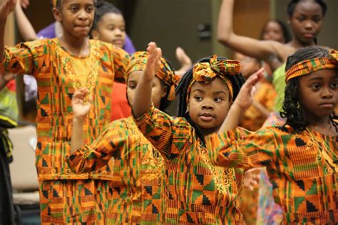 Photo gallery: Celebrating ‘Kuumba: Creativity’ at Kwanzaa – Inside UW-Green Bay News