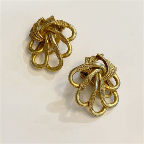 Vintage | Jewelry | Vintage Gold Tone Clip On Knot Earrings Signed Art ...