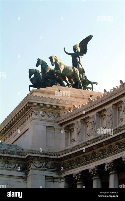 chariot horse statue Stock Photo - Alamy