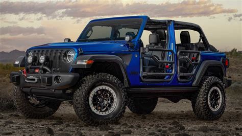 Jeep Wrangler JPP 20 Is A Heavily Moparized Off-Roader