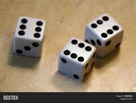 White Bunco Dice Image & Photo (Free Trial) | Bigstock