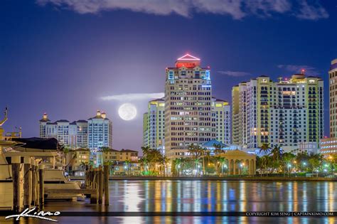 West Palm Beach Moon Setting Over the Skyline – HDR Photography by ...