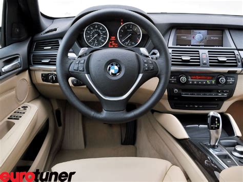 BMW Car 2011: 2011 BMW X6 Interior Photos