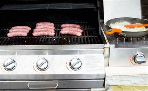 Johnsonville Beer Bratwurst Grilling Party - Momsdish