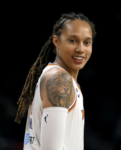 Brittney Griner's wife begs for WNBA star's release after Russia arrest ...