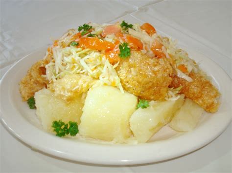 Vigorón Recipe (Nicaraguan yuca, pork rind and cabbage salad) | Whats4eats