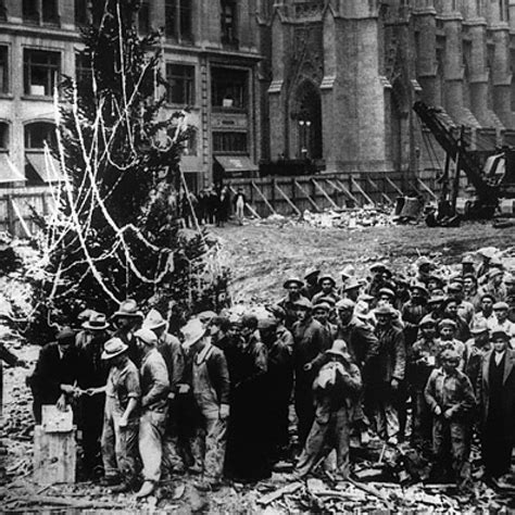 This is What the Rockefeller Center Christmas Tree Lighting Looked Like ...