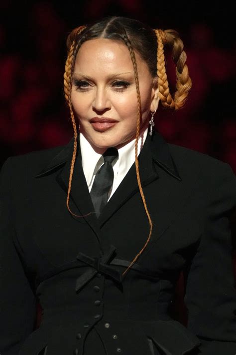 De seksistische discussie over Madonna's 'onherkenbare' gezicht