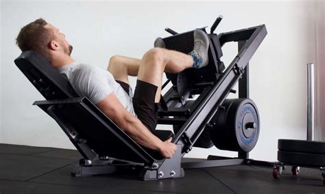 14 Remarkable Hack Squat Benefits You Should Know - Flab Fix