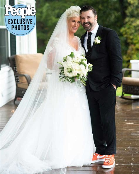 Anne Burrell Marries Stuart Claxton