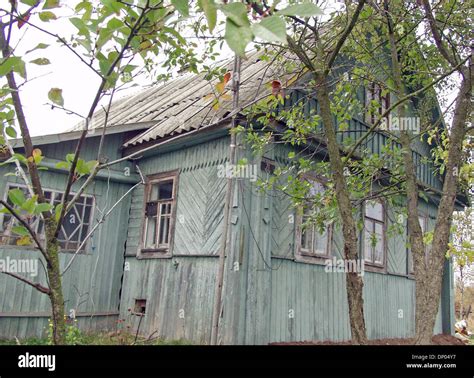 Dacha putin hi-res stock photography and images - Alamy