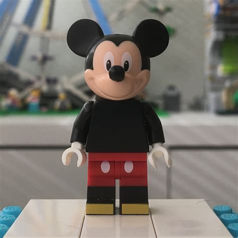 LEGO Disney Series 1 Mickey Mouse Minifigure - Brick Land