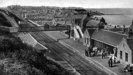 Tour Scotland Photographs: Old Photographs Buckie Scotland