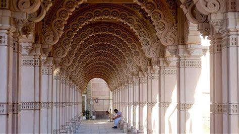 New Jersey opens largest Hindu temple outside India - Mr-Mehra