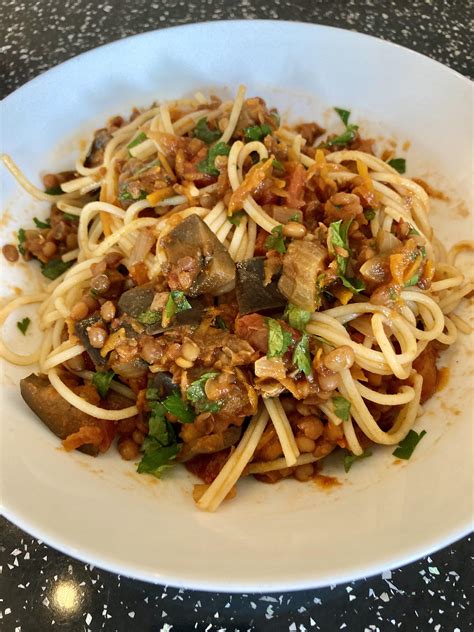 A vegetarian spaghetti Bolognese : r/vegetarian