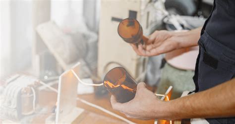 How to cut glass bottles? - The Bottle Depot