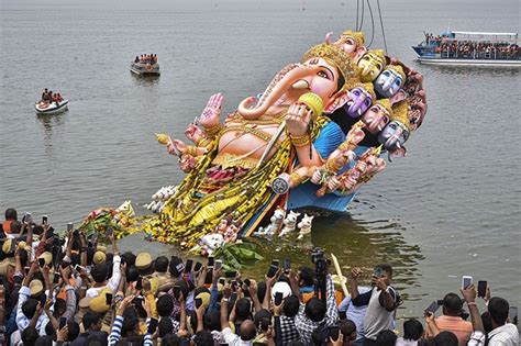 Ganpati Visarjan In Pictures