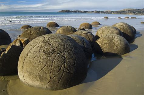 Moeraki boulders - Unusually large and spherical boulders lying along a stretch of Koekohe Beach ...