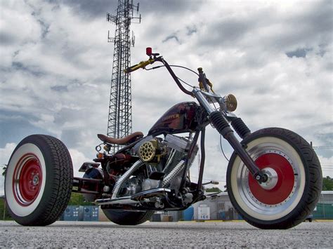 sweetness! | Custom trikes, Trike motorcycle, Bobber motorcycle