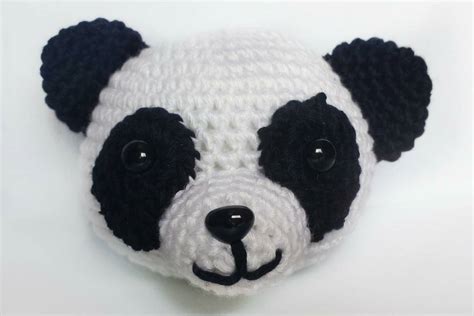 Paige The Panda Crochet Pattern (FREE!)