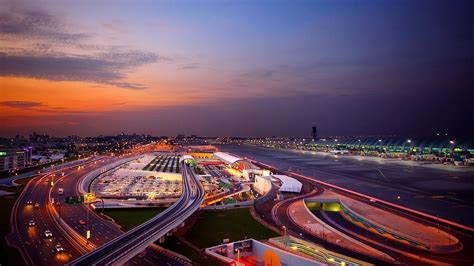 Dubai International Airport recorded 7.6 million passengers in April - Connected To India