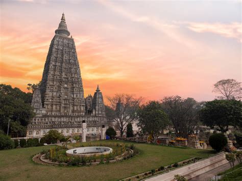 Your Ultimate Guide to Exploring Bihar's Rajgir & Bodh Gaya