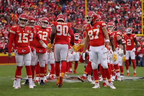 Chiefs' Struggle: Travis Kelce, Patrick Mahomes Frustrated in Loss to ...