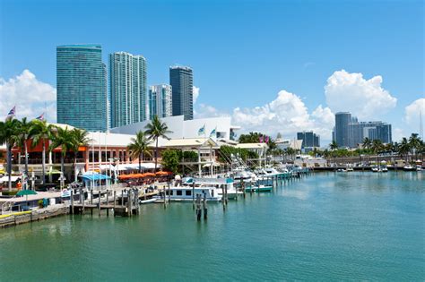 Bayside Marketplace – Einkaufsparadies direkt am Wasser in Miami