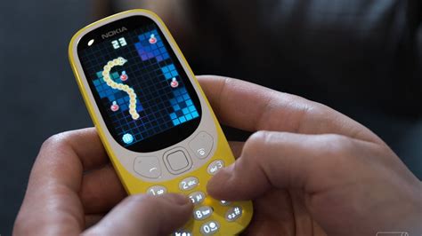 Playing Snake on the Nokia 3310 - The Verge