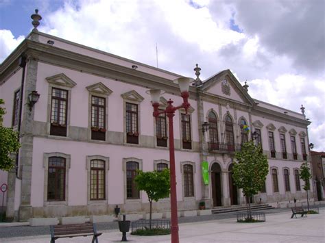 Edifício dos Paços do Concelho de Estarreja - Estarreja | All About Portugal