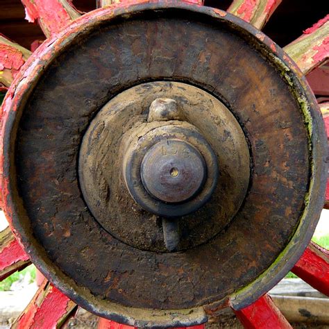 wagon wheel hub | holeymoon | Flickr