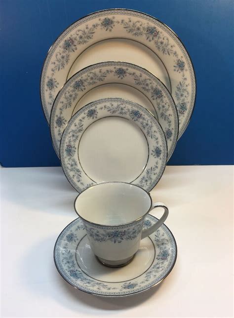 Noritake China “BLUE HILL” 5 Pieces ~ 1 Place Setting ~ Very Fine ...