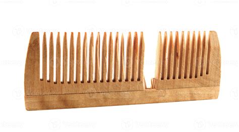 Broken wooden comb isolated on white background. 20657824 Stock Photo ...