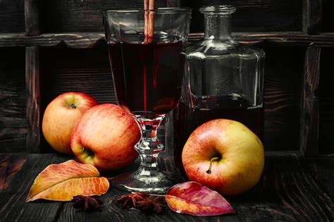 Premium Photo | Cocktail sangria with apple