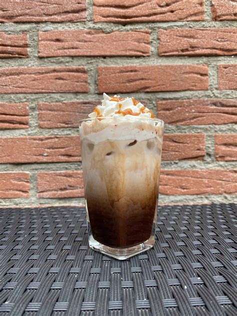 Iced Salted Caramel Mocha: A Quick Recipe You Have to Try