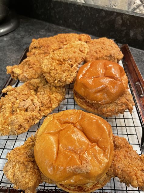 [Homemade] buttermilk fried chicken sandwiches : r/food