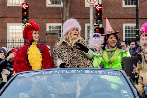 Hasty Pudding Woman of the Year Parade - Jennifer Coolidge - February 4 ...