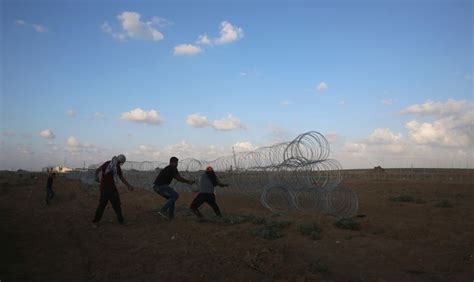 Israeli Army Says Palestinian Killed While Trying To 'sabotage' Border Fence - I24news