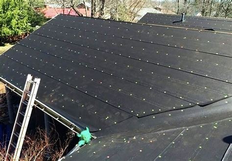 Synthetic Vs. Felt Roofing Underlayment: Pros & Cons - Rapid Restore