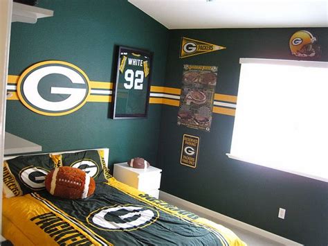 Green Bay Packer Bedroom 001 | Green bay packers room, Green bay ...