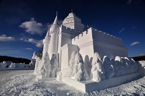 16 Impressive Snow Sculptures - Top Dreamer