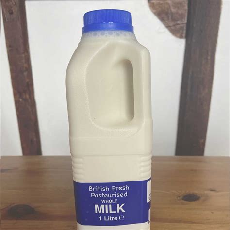 1 litre whole milk - Hilltop Farm