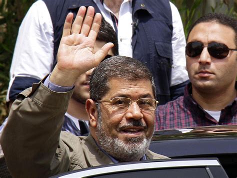 Mohamed Morsi trial: Lawyers for deposed Egyptian president walk out in ...