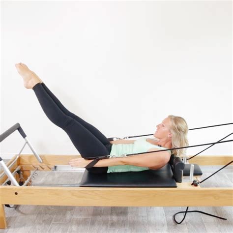 Pilates Reformer Abs Workout - Lindywell | Pilates reformer, Abs workout, Pilates reformer classes