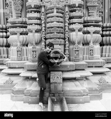 Southern india temple architecture Black and White Stock Photos & Images - Alamy