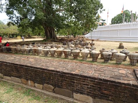 Anuradhapura - Ruins (7) | Anuradhapura | Pictures | Sri Lanka in ...